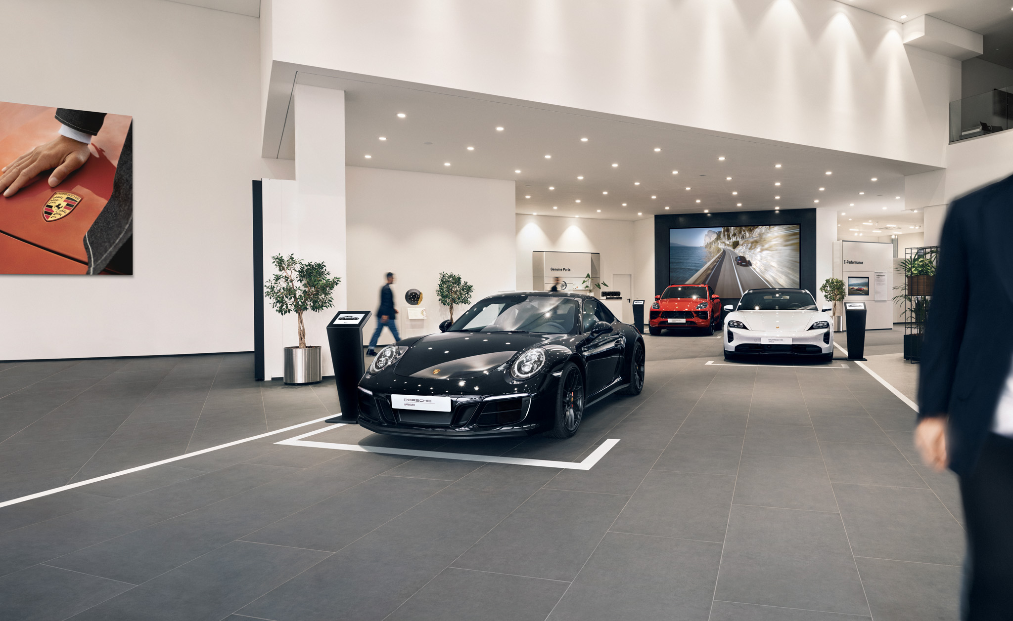 Porsche - Skladové vozy